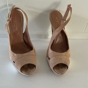 Sergio Rossi suede beige and white patent platform sandals. Chic style. Size 37